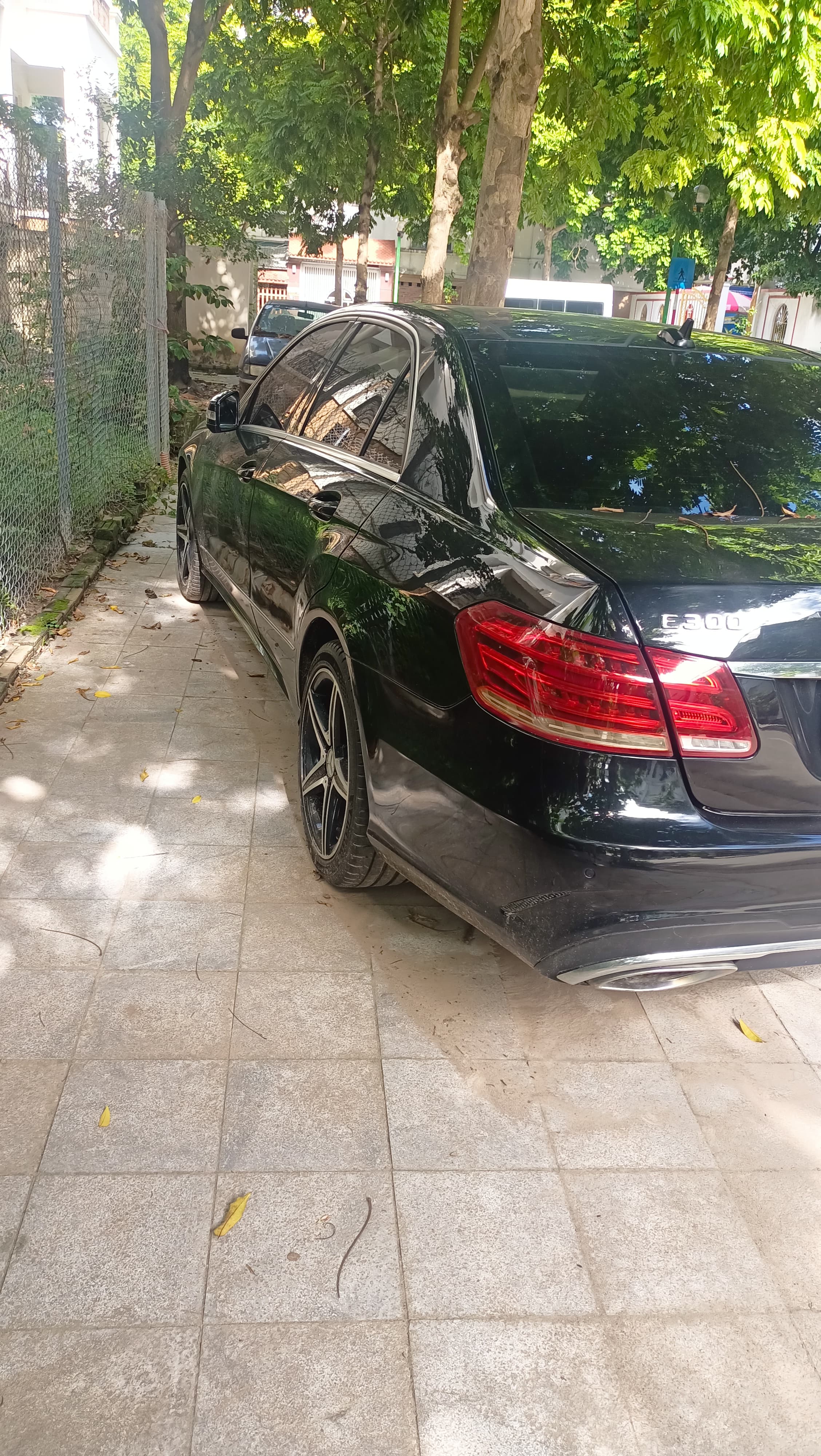 Cần bán xe Mercedes Benz